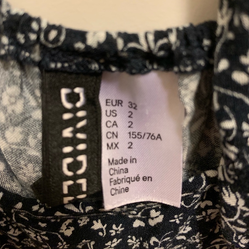 H&M Dress - Picture 2 of 3